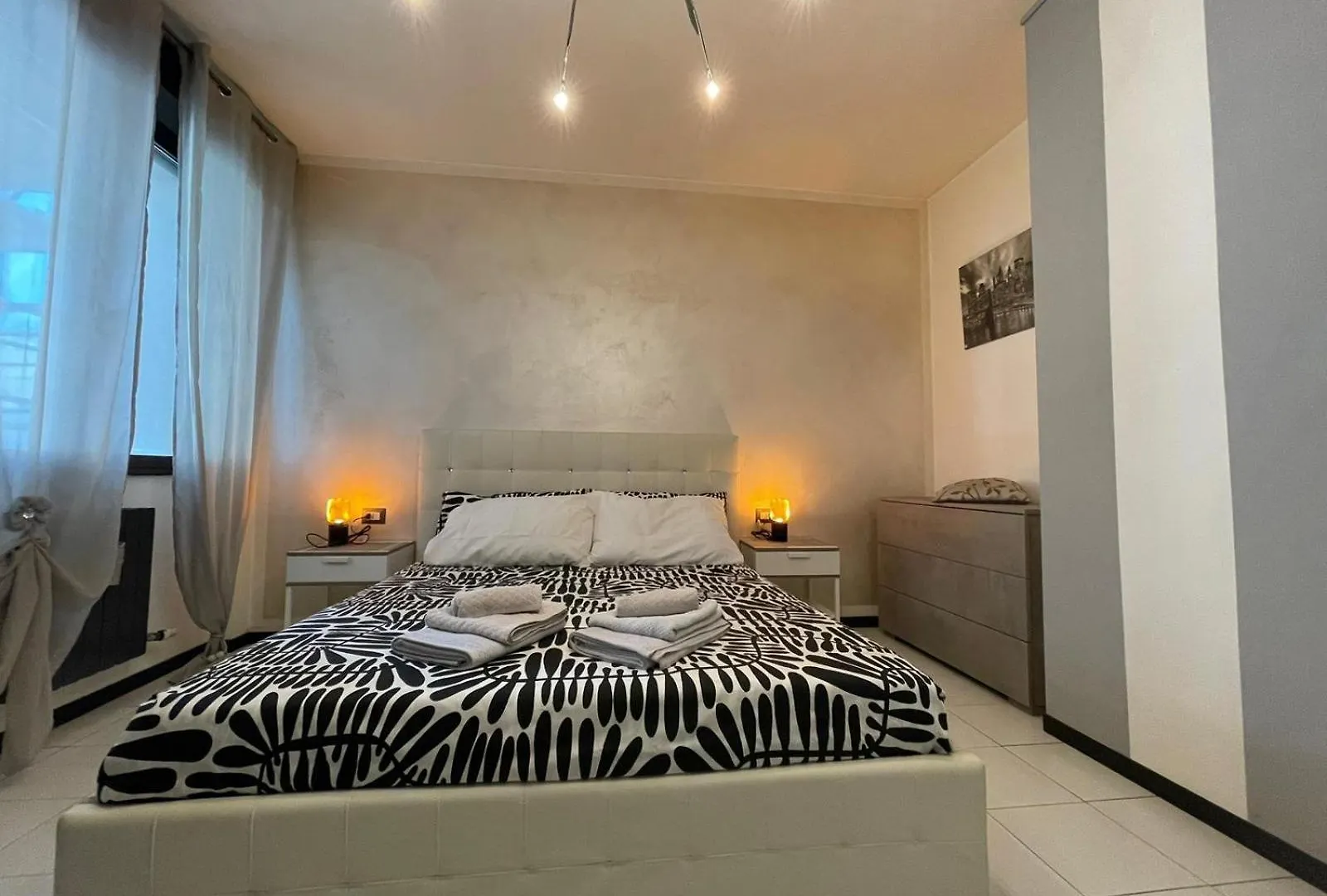 Apartment Citta&Aeroporto Black And White Bergamo