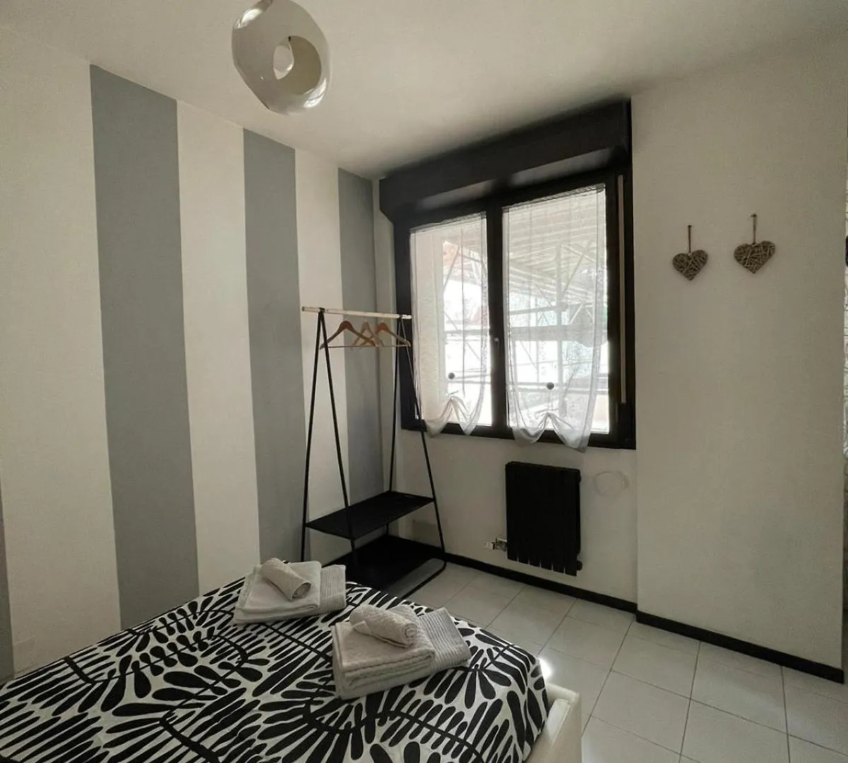 Apartment Citta&Aeroporto Black And White Bergamo